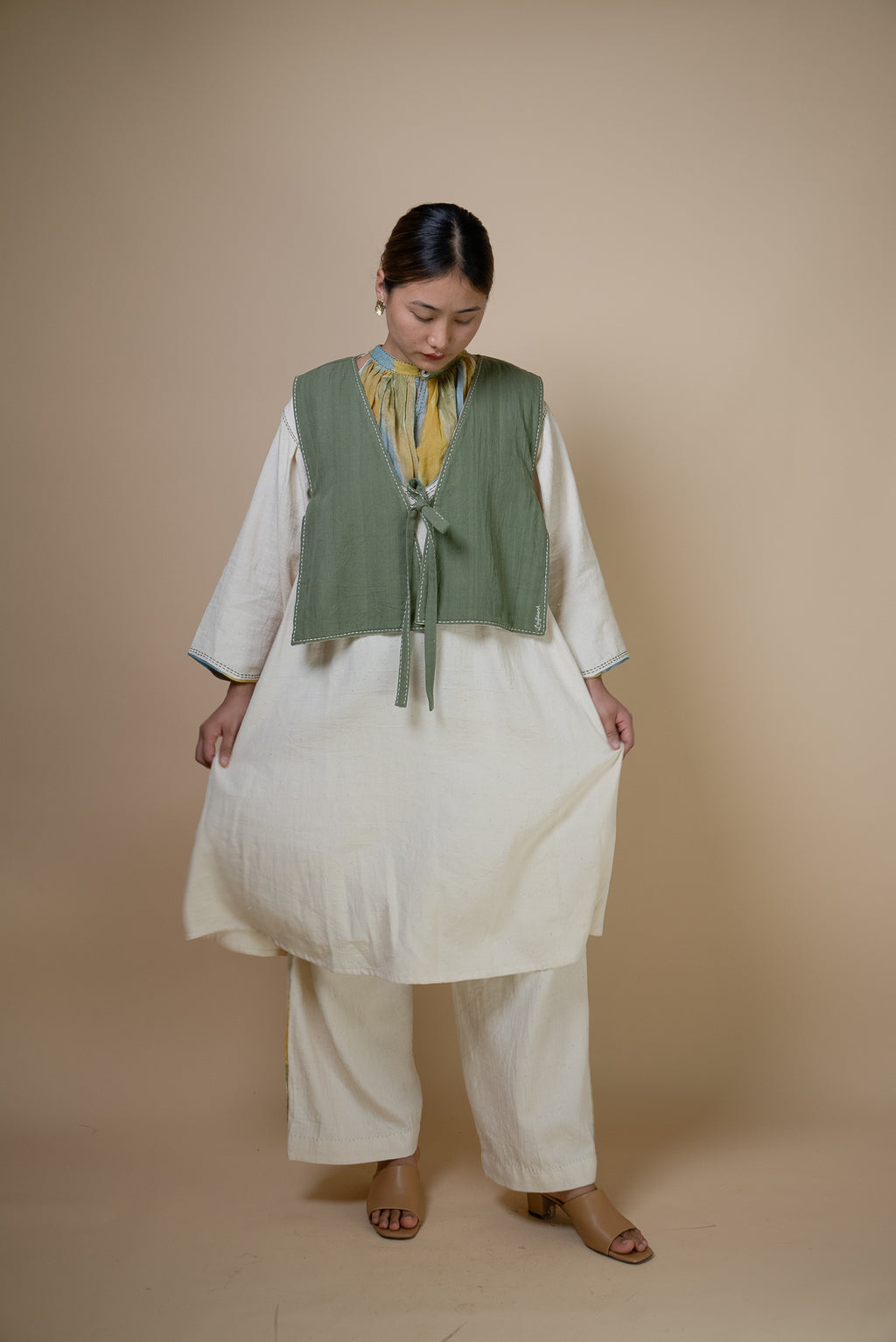 Meadows Unisex Reversible Bib