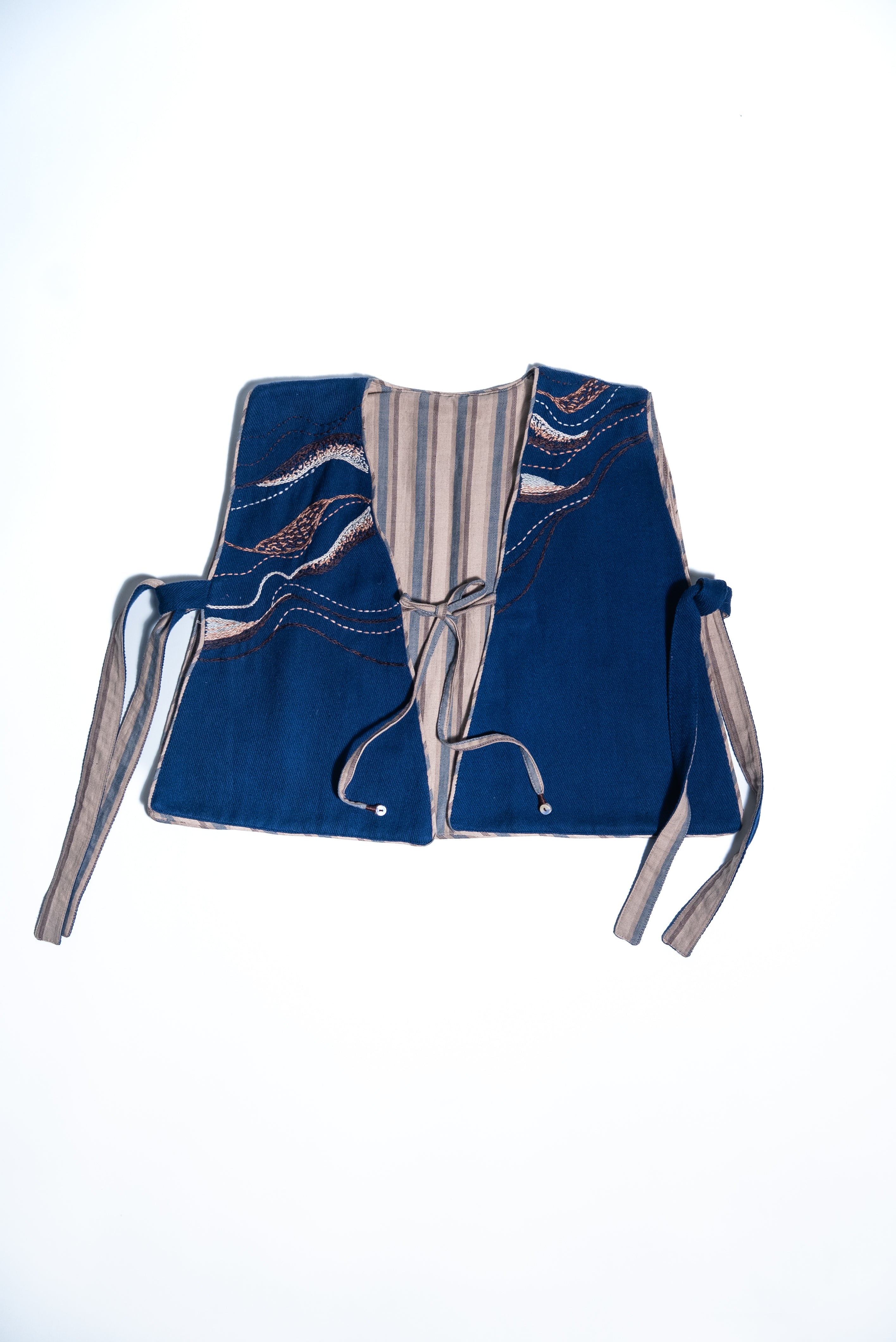 Unquiet Reversible Bib-Mineral Blue