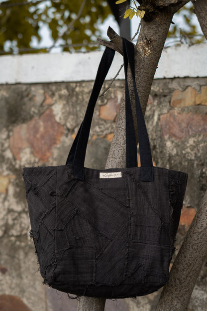 Carry-Some Tote Black
