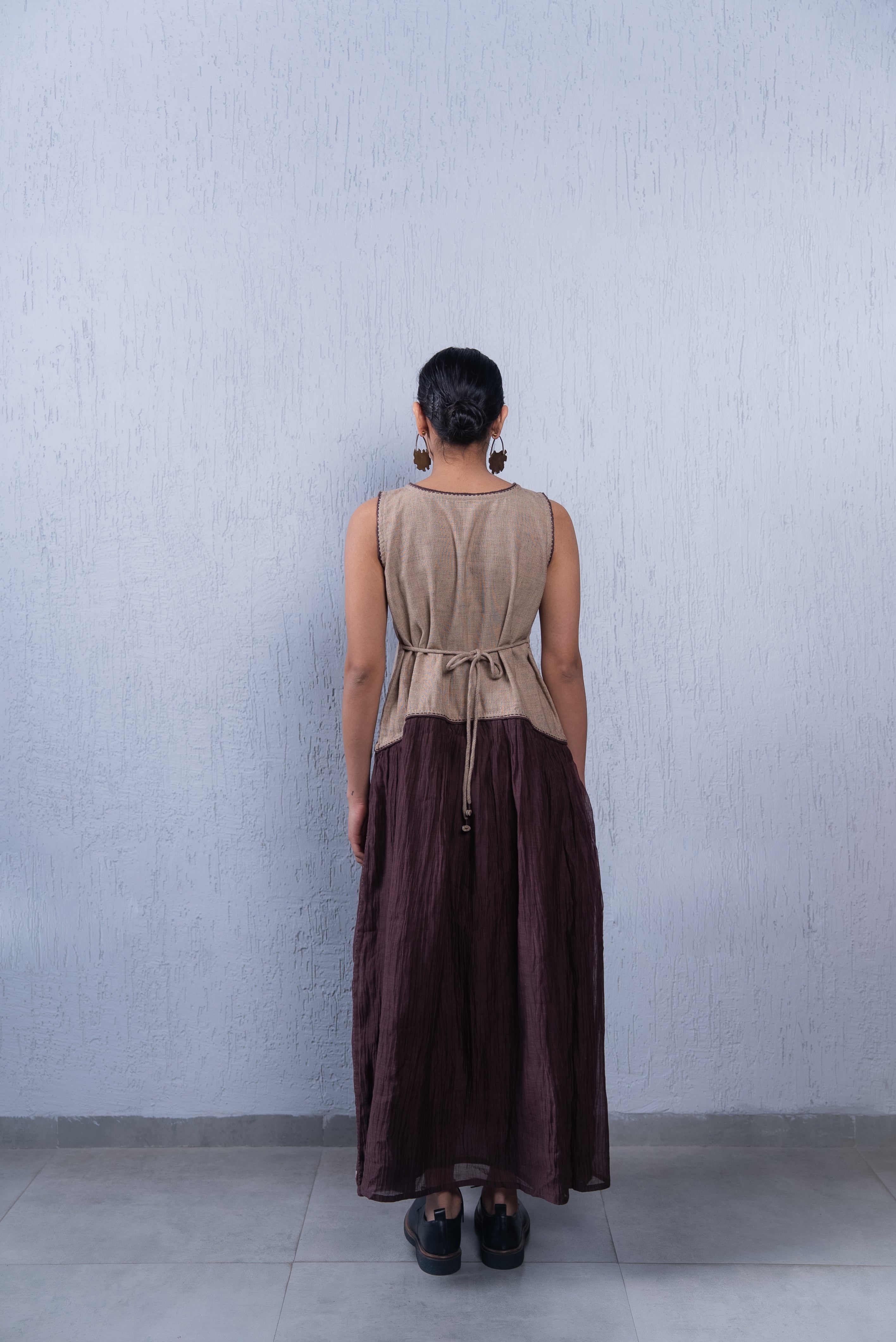 Unquiet Sleeveless Dress- Cocoa