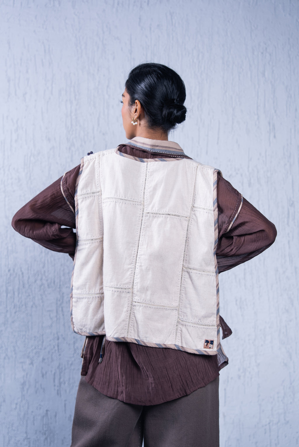 Unquiet Pique Lace Bib