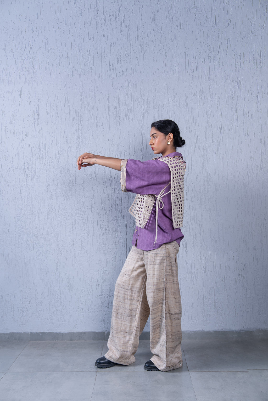 Unquiet Jaali Bib- Amaranth