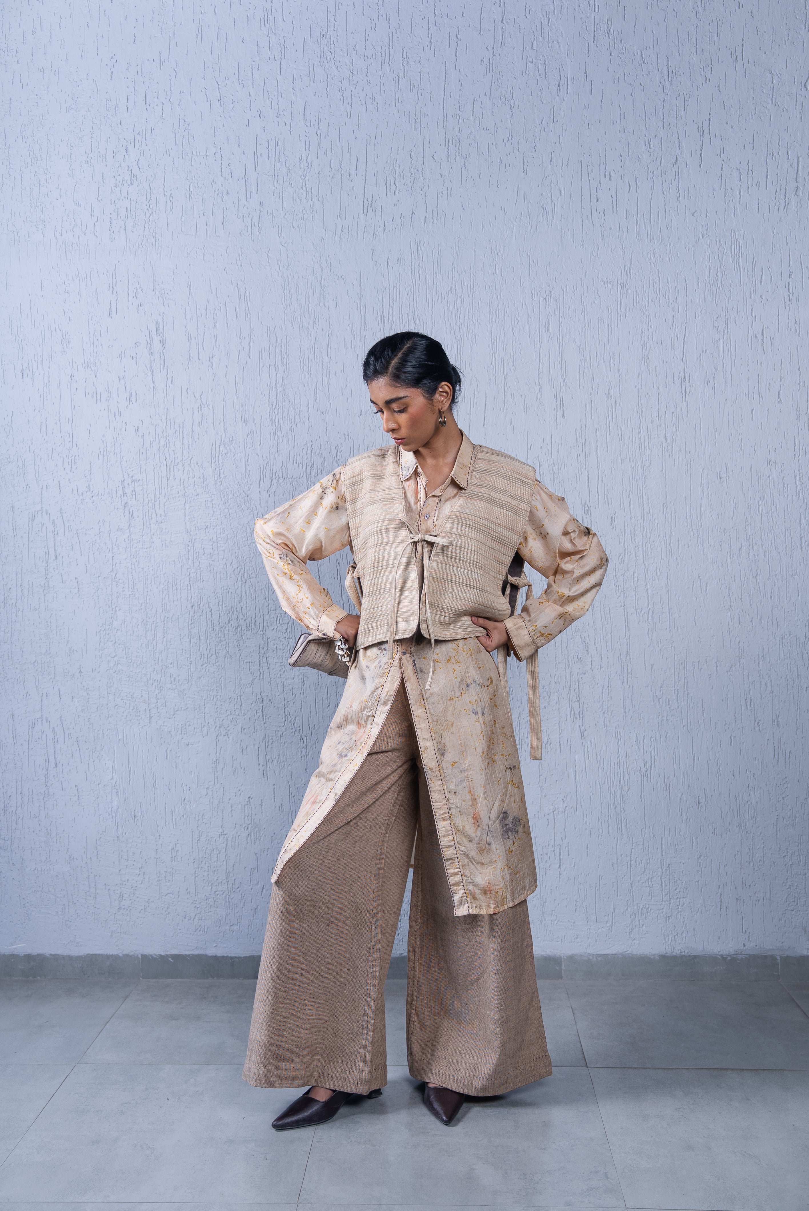 Unquiet Reversible Bib- Walnut