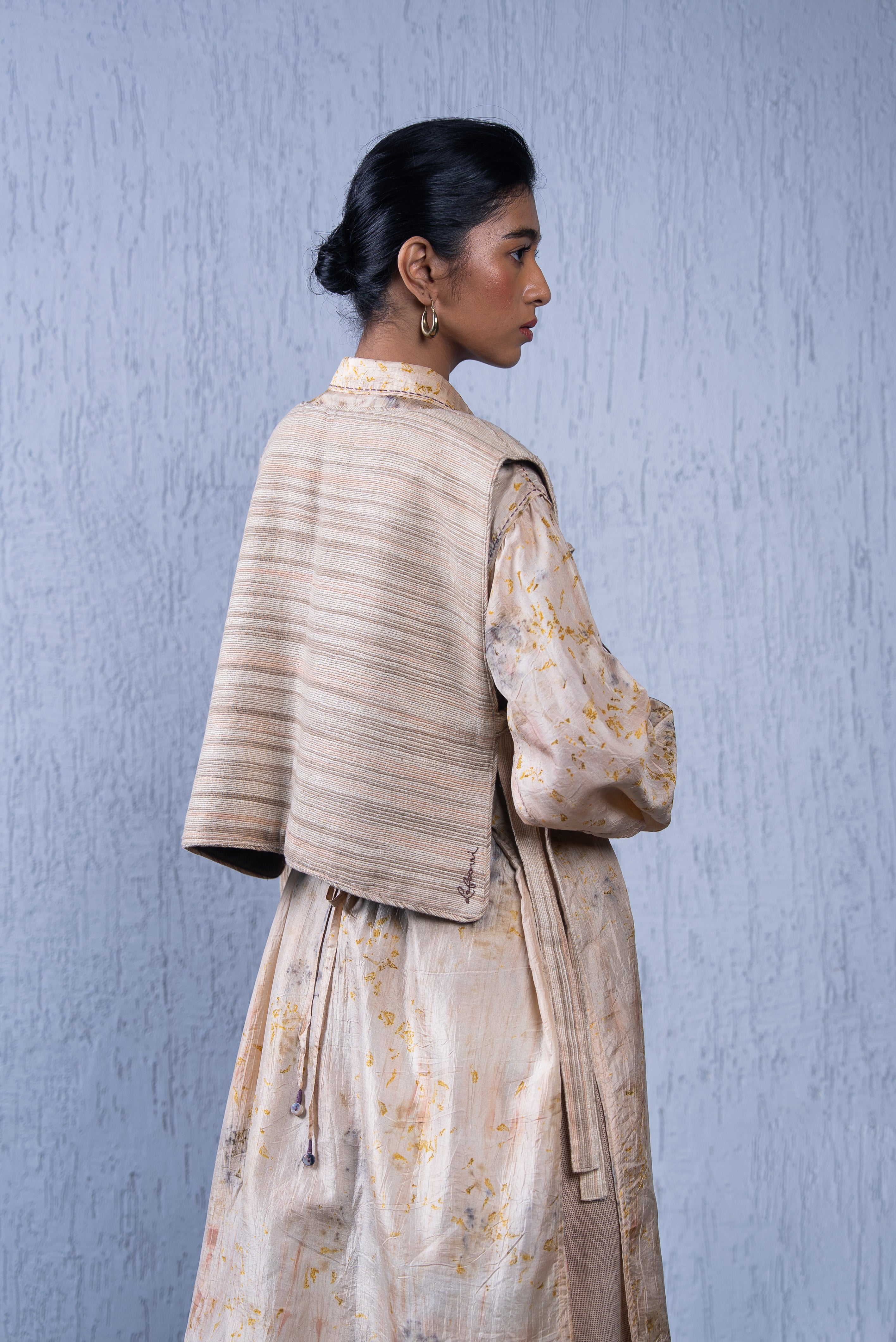 Unquiet Reversible Bib- Walnut