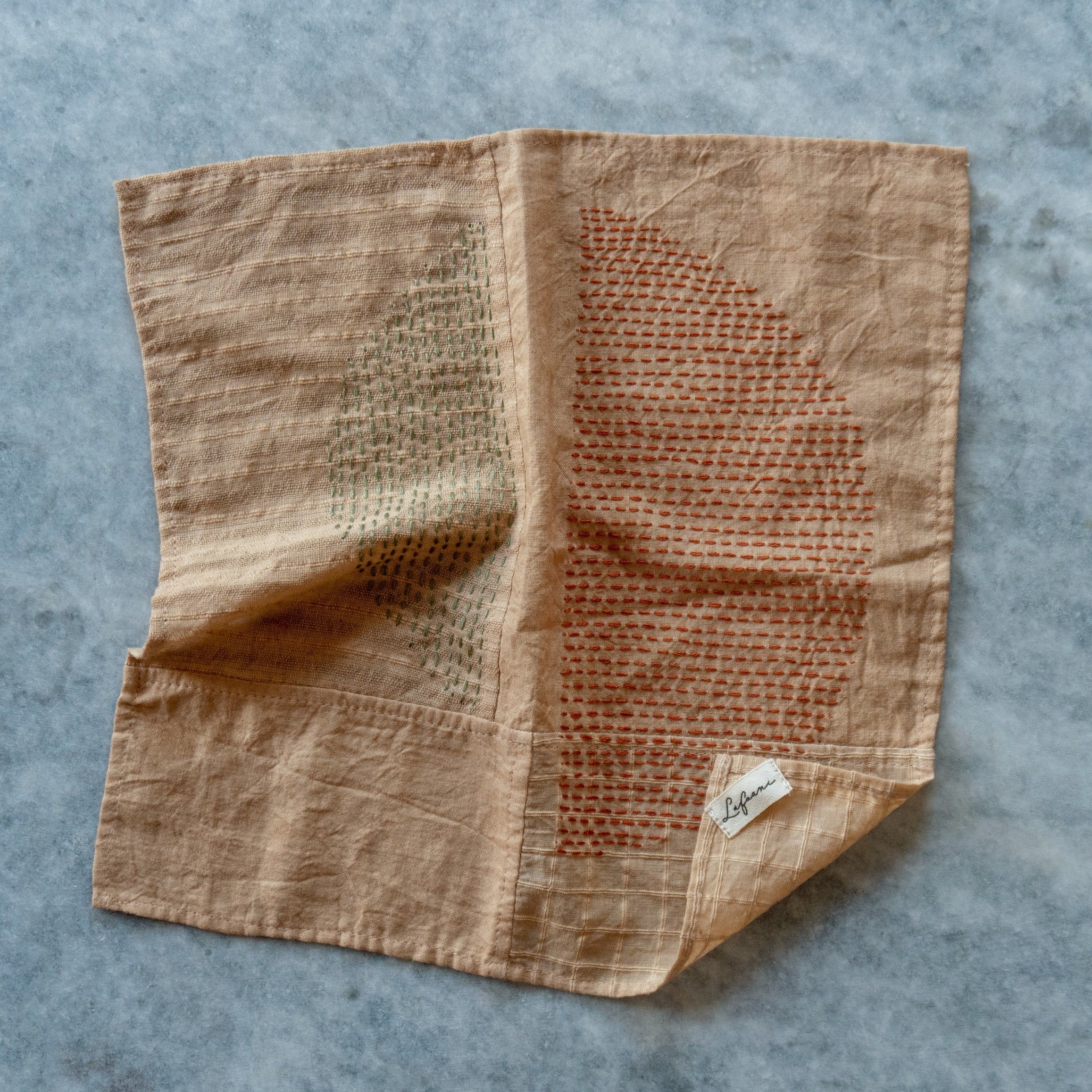 Semi-circles Pocket Square