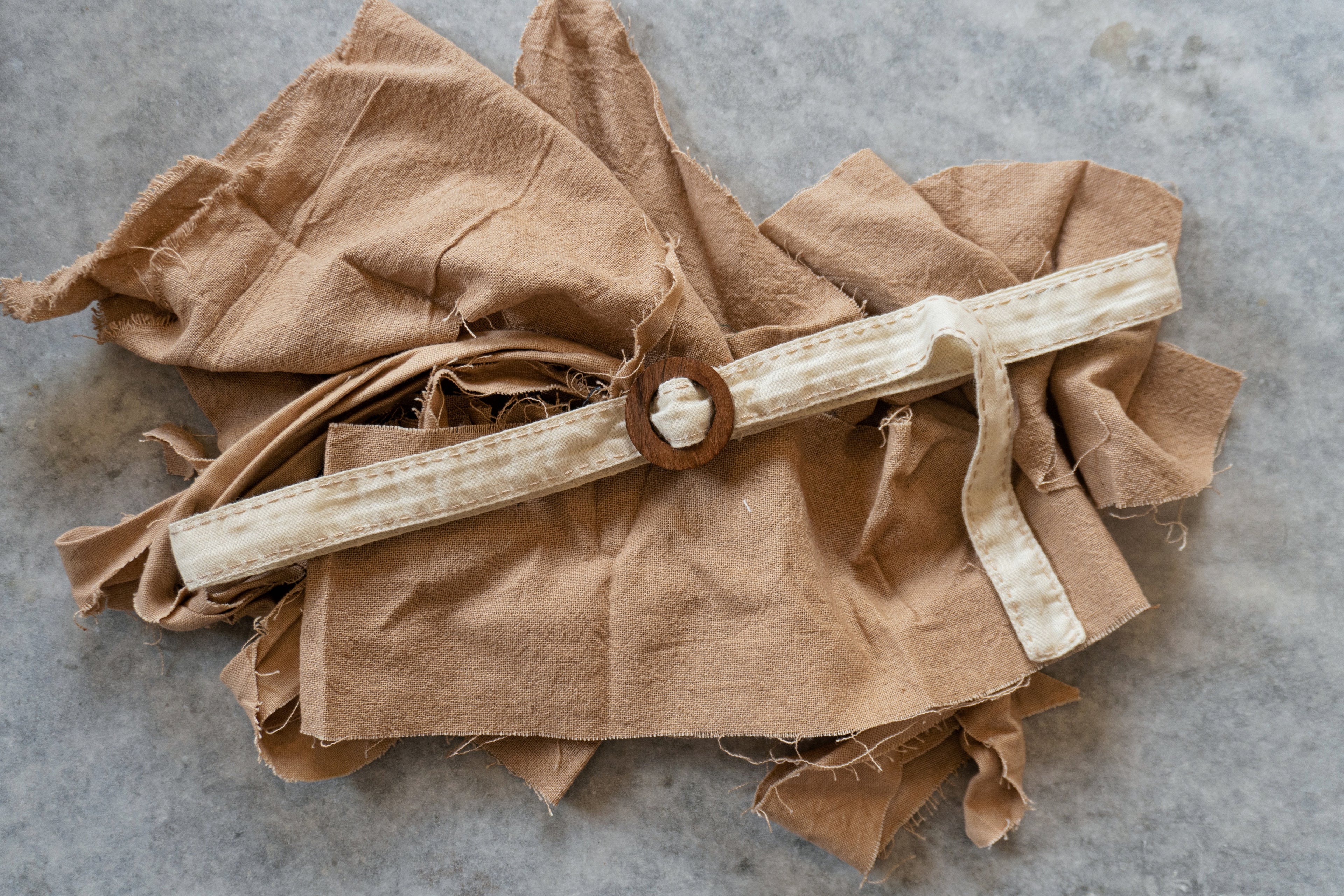 Narrow Belt with Wooden Buckle