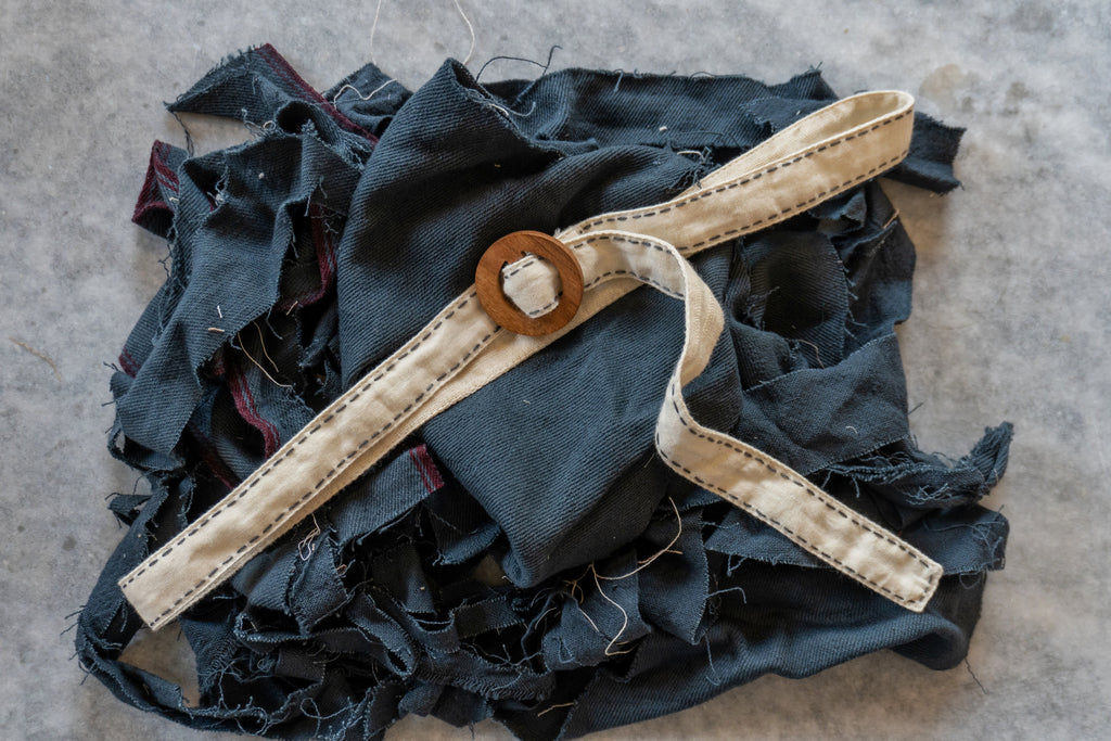 Narrow Belt with Wooden Buckle