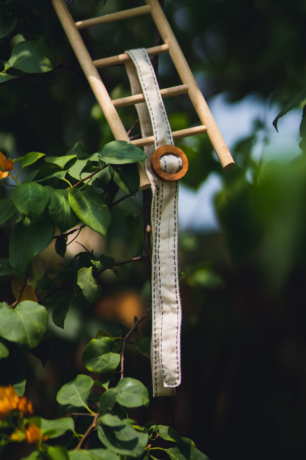 Narrow Belt with Wooden Buckle