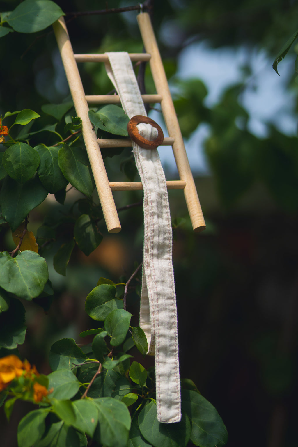 Narrow Belt with Wooden Buckle