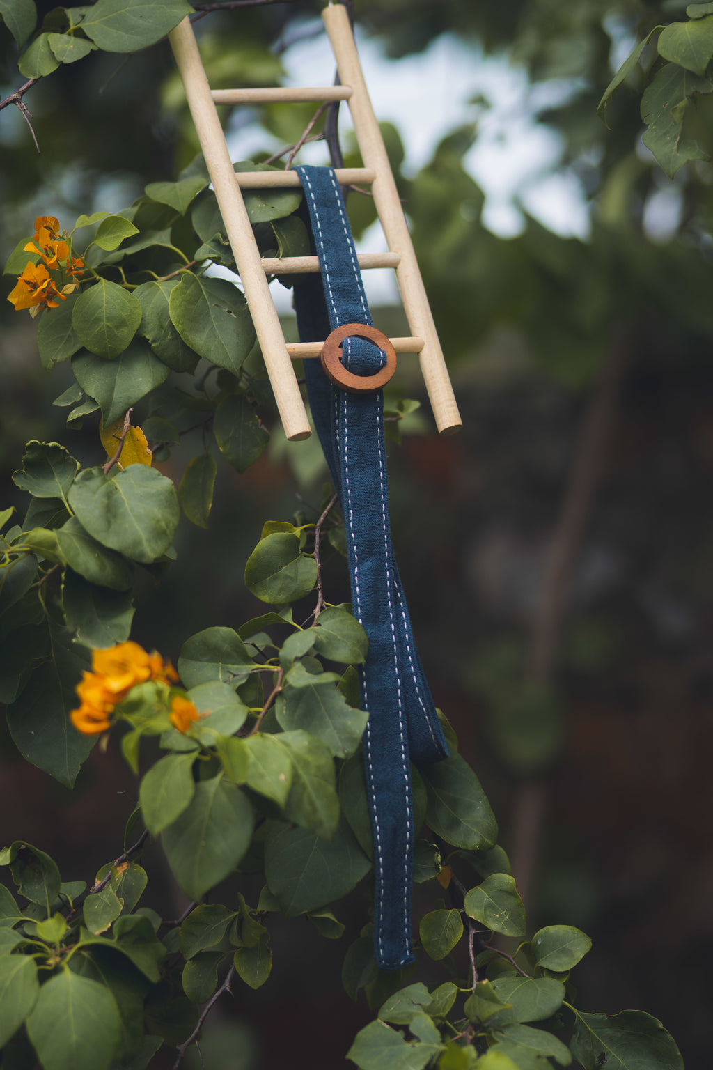 Narrow Belt with Wooden Buckle