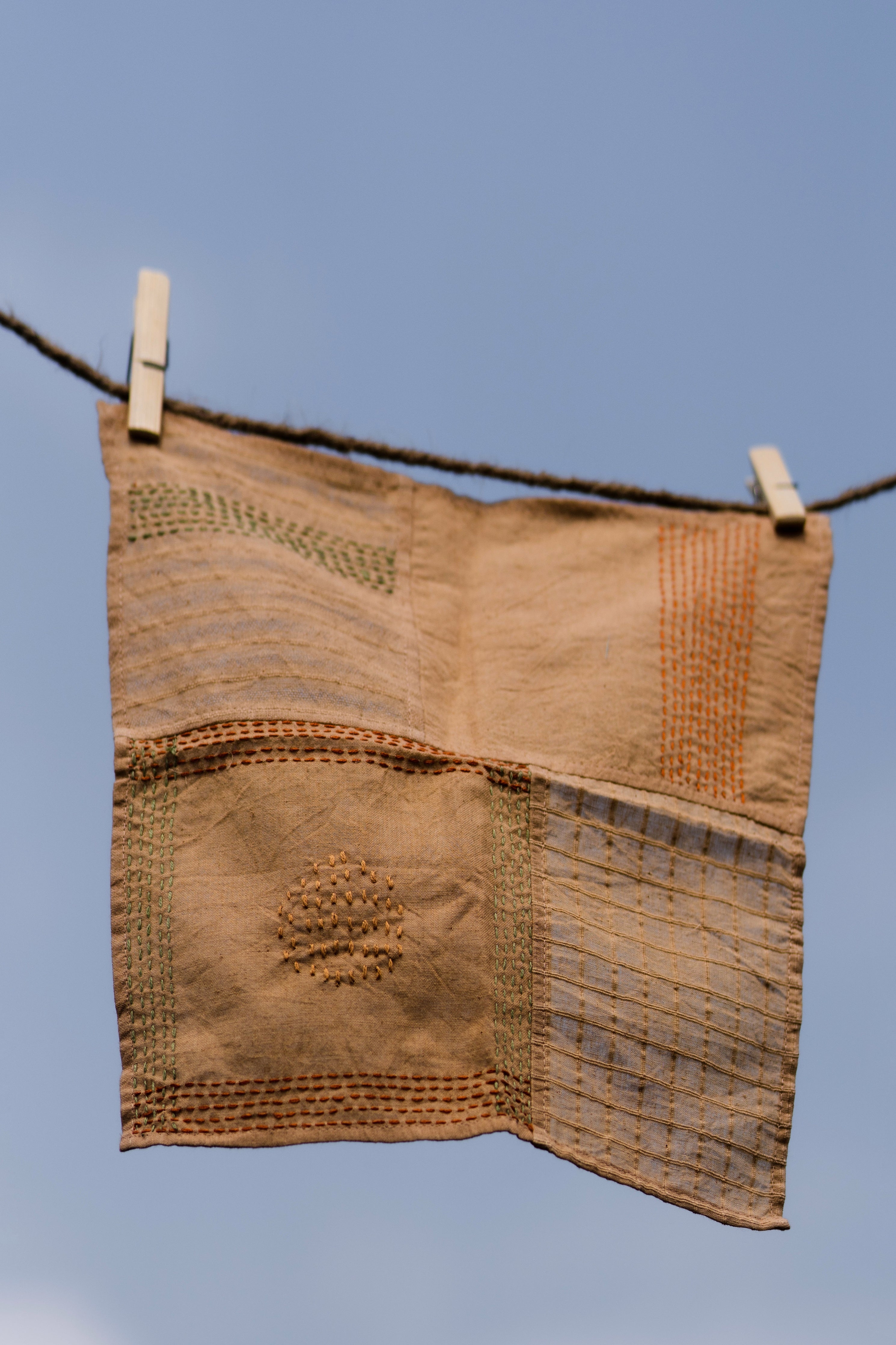 Small circle Pocket Square